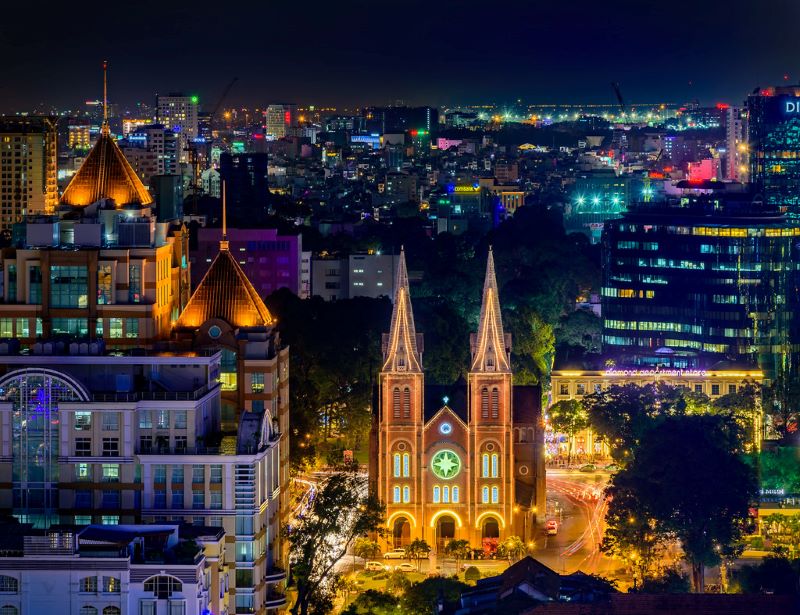 Hình ảnh Sài Gòn tráng lệ Nhà thờ Tân Định khi về đêm